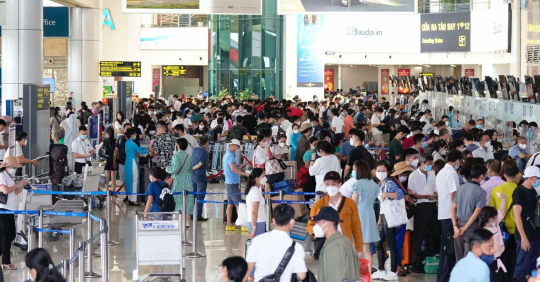 Giá vé máy bay Tết tăng vọt dù đội tàu bay lập kỷ lục