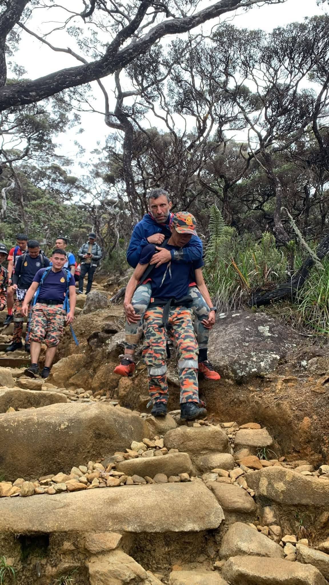 Pendaki Tanpa Permit di Gunung Tinggi: Risiko, Etika dan Harga Sebuah Penyelamatan