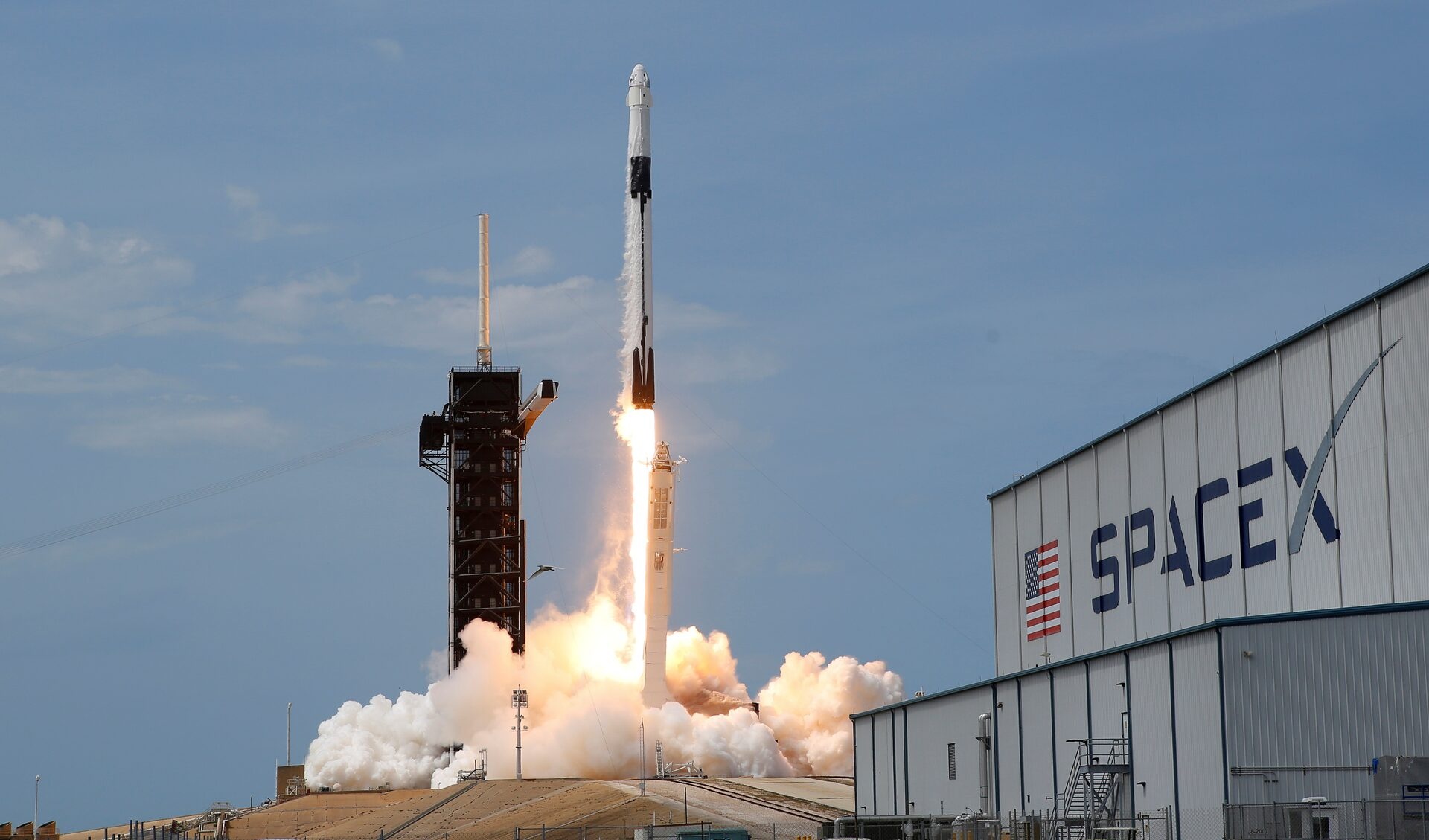 Elon Musk bước vào Project Meridian: quân đội đang cược gì?