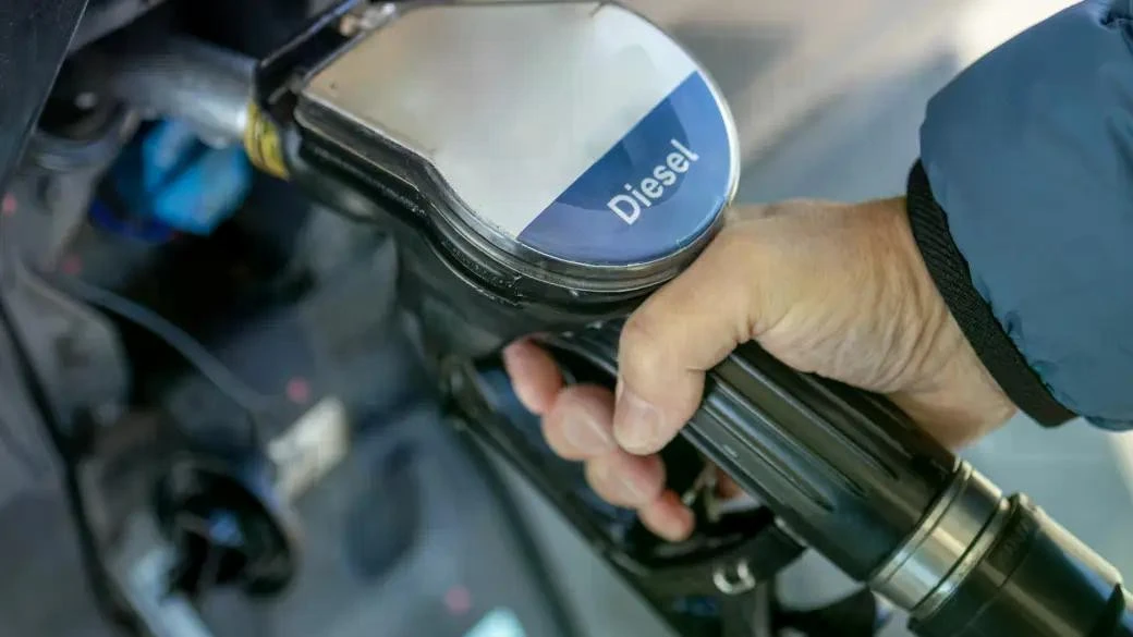 Mỹ thúc EU xả kho dầu diesel: ai kiểm soát cuộc chơi năng lượng?