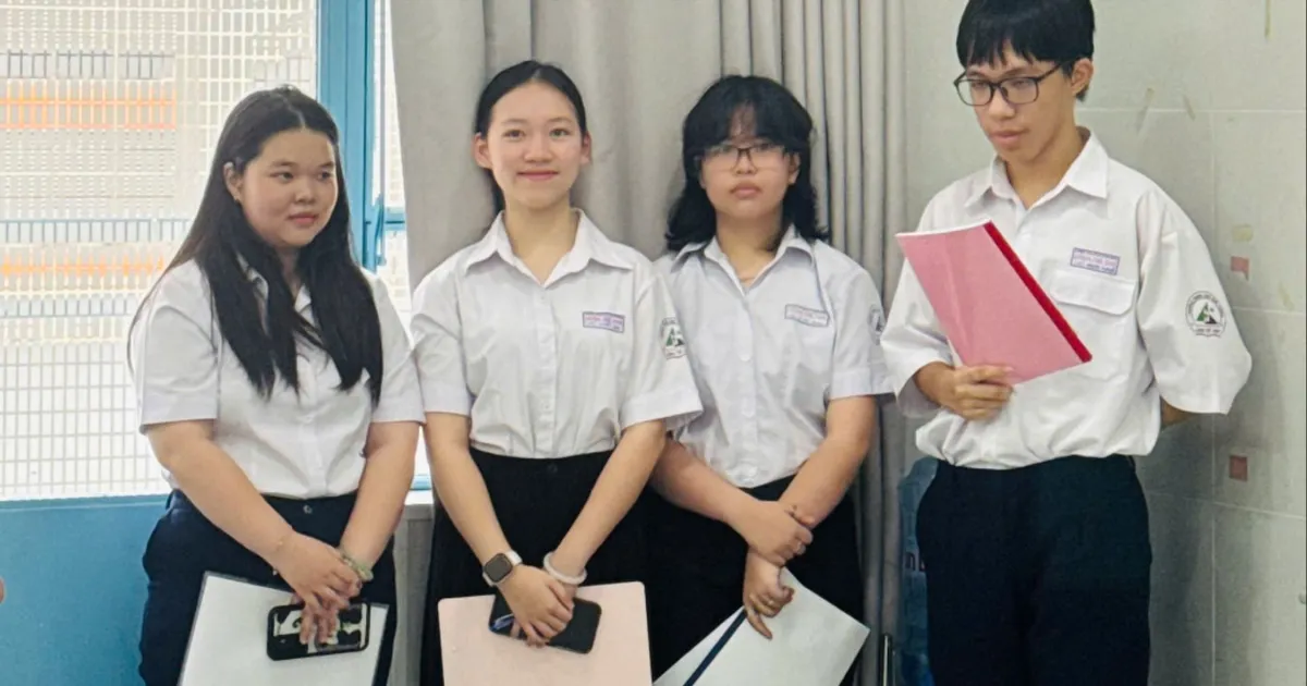 Họp phụ huynh không thu quỹ: Khi nhà trường trả lại trung tâm cho học sinh