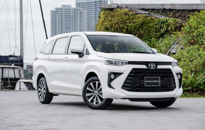Ưu đãi Toyota tháng 10: giảm tới 75 triệu đồng, có nên xuống tiền?