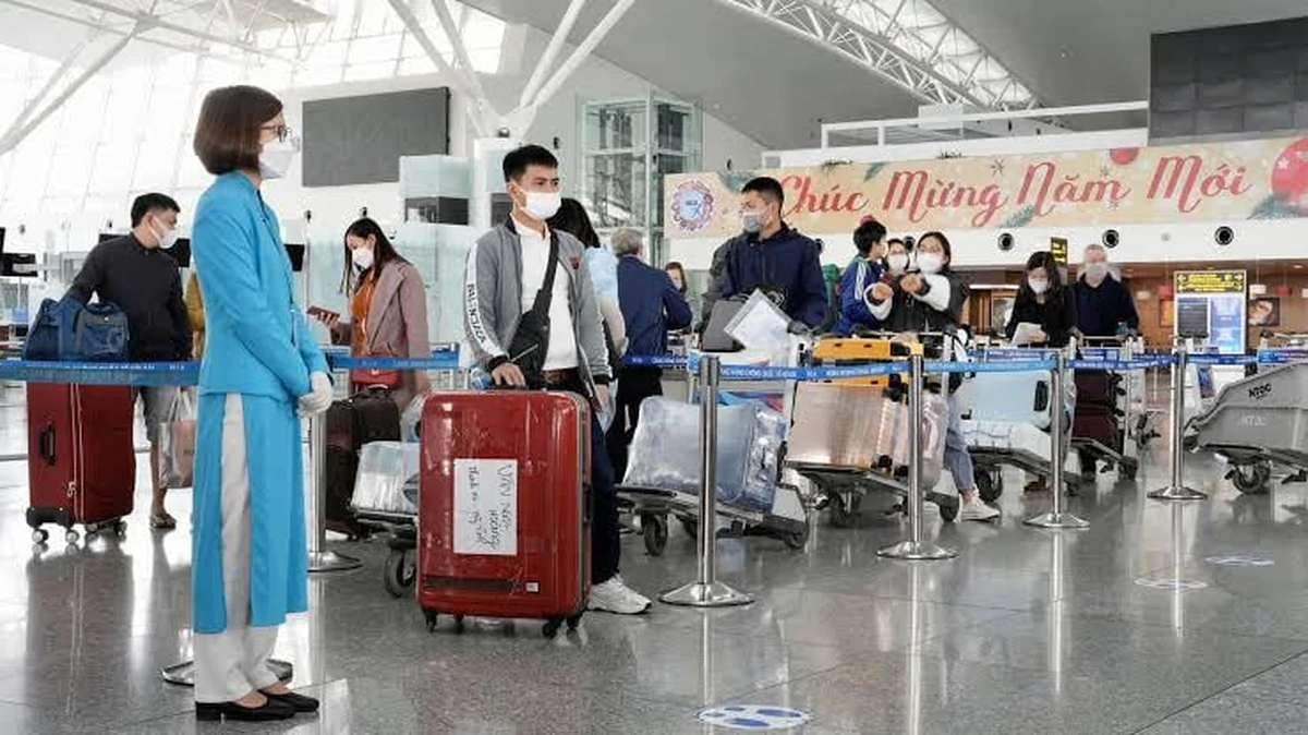 Hộ chiếu Việt Nam giảm bậc: Tín hiệu cảnh báo hay cơ hội tái hoạch định chuyến đi?