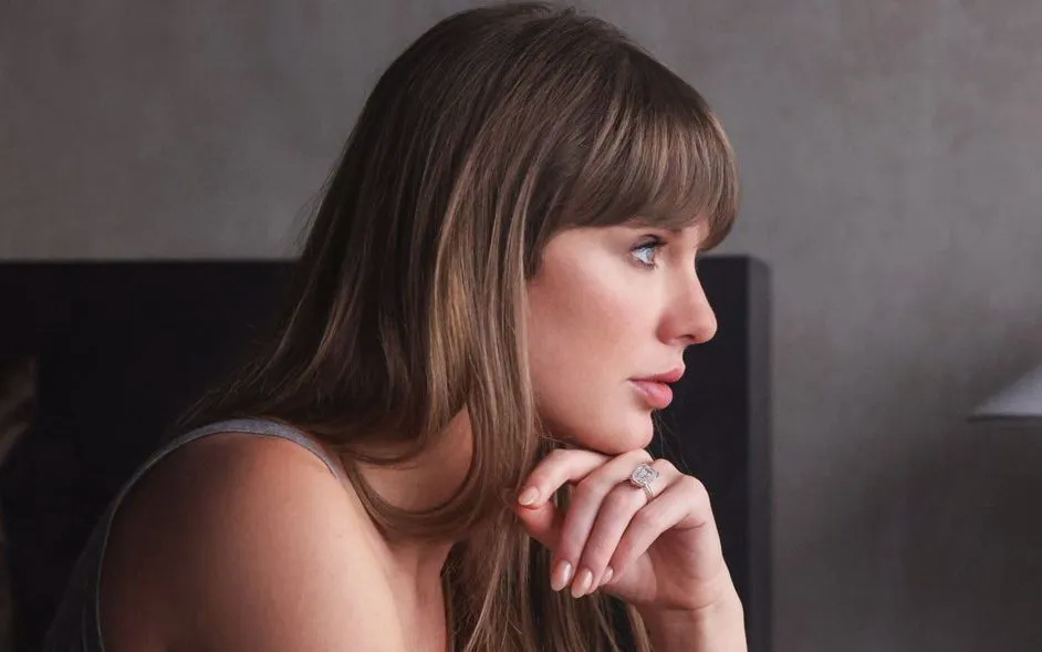Album 'The Life of a Showgirl' của Taylor Swift tái chiếm ngôi số 1 Billboard 200 lần thứ 13