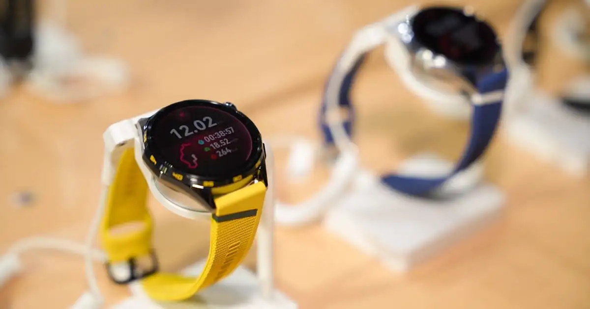 HUAWEI WATCH GT 7 Series và FreeBuds Neo cho trail runner
