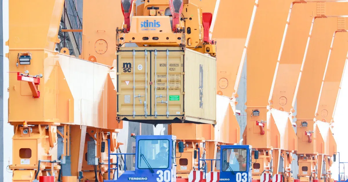 Hải Phòng tháo gỡ điểm nghẽn logistics thủy nội địa để vươn thành trung tâm cảng container quốc tế