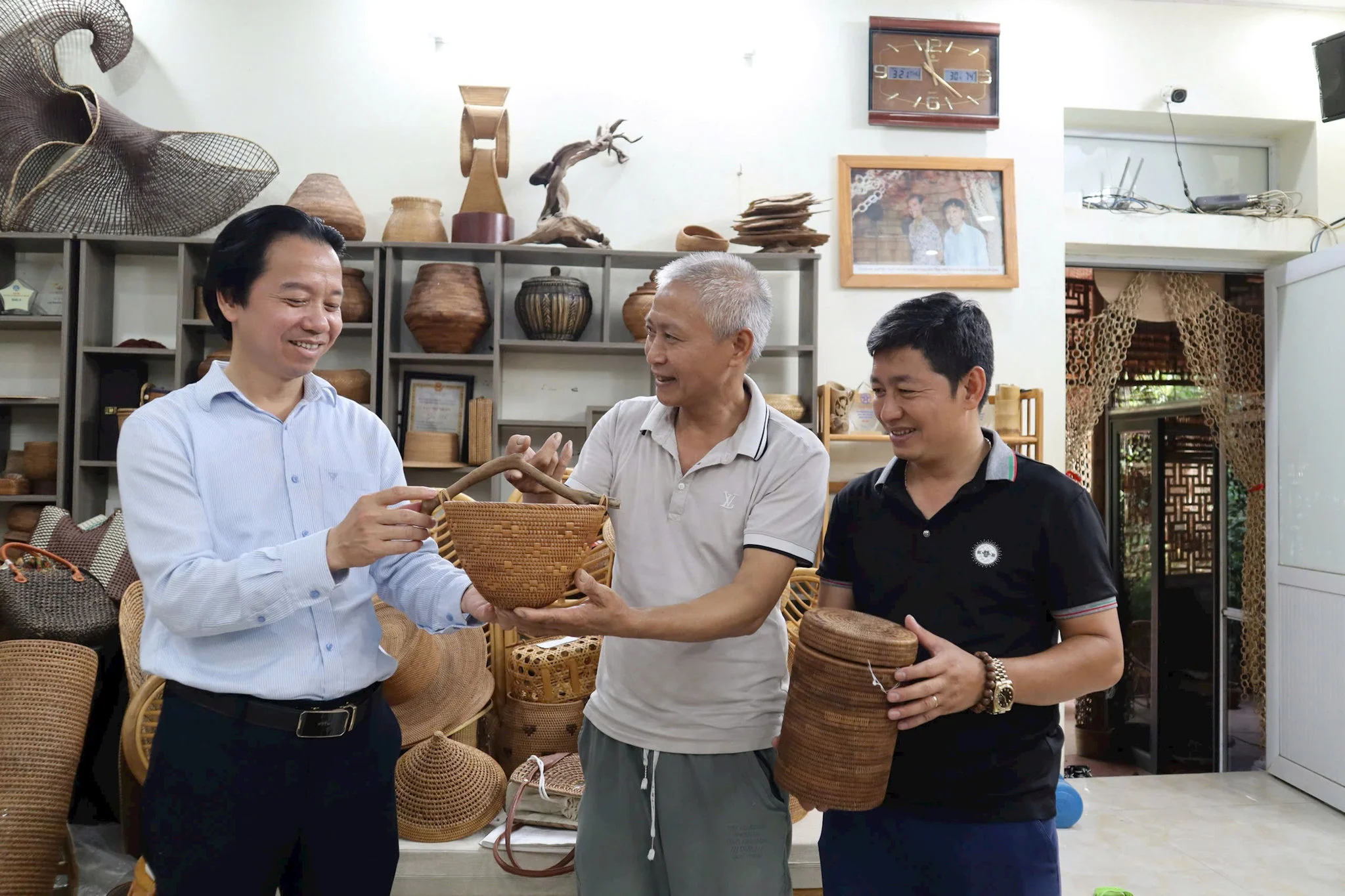 Từ làng nghề truyền thống đến sản phẩm OCOP: Câu chuyện xây dựng thương hiệu ở các xã Hà Nội