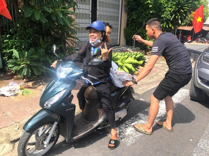 Từ sân khấu đến bếp nấu: hành trình khởi nghiệp nông thôn của Siu Black