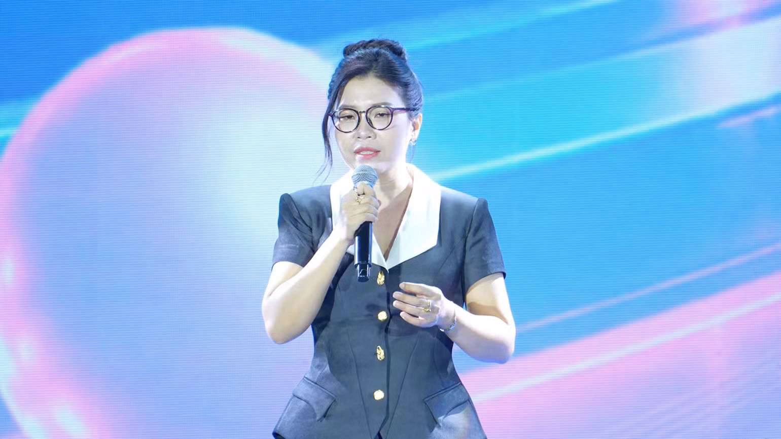 Festival Mẹ Bầu & Em Bé: Hành trình “Growing with Love” tại Hà Nội