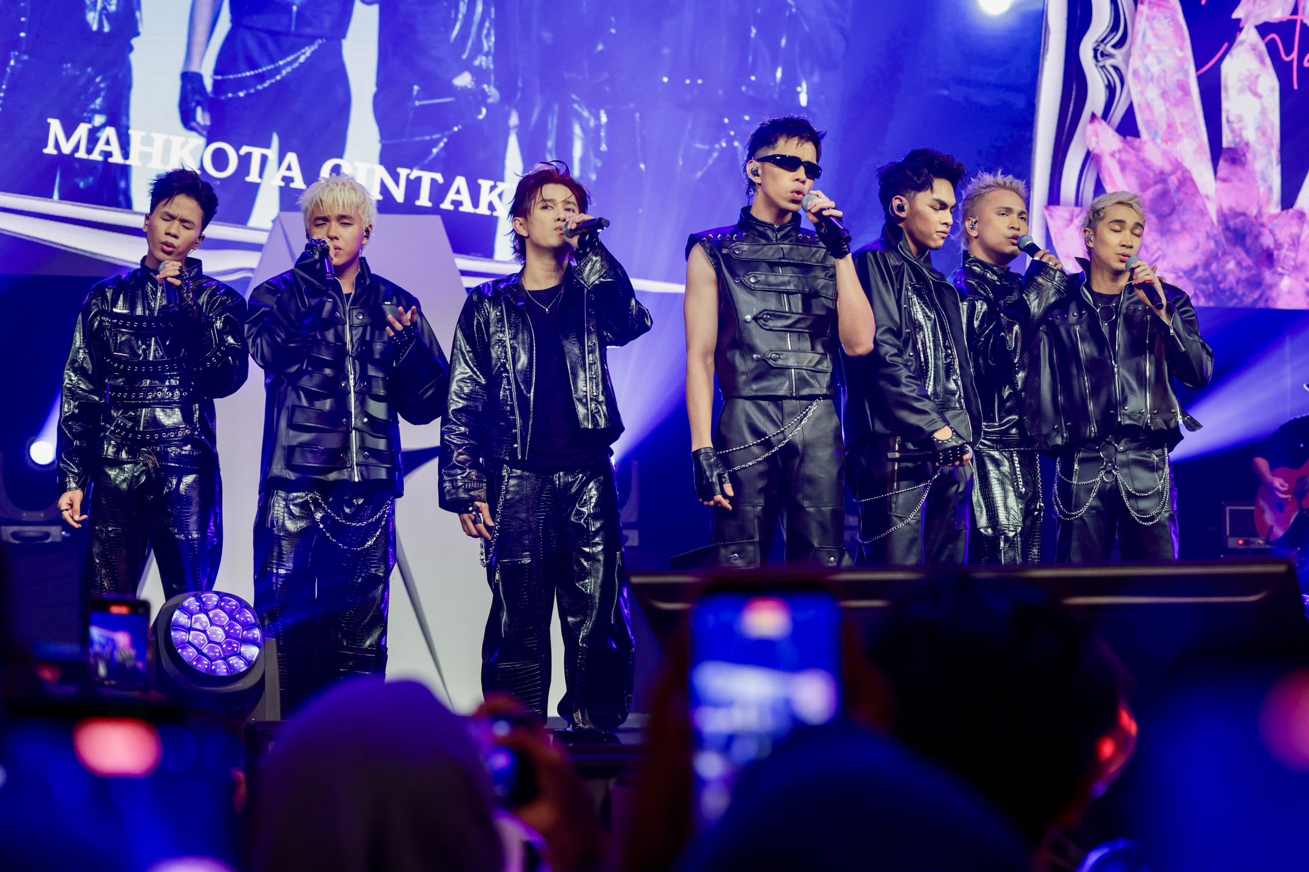 Grup Muda Alpha Raih Konsert Debut Terjual Habis di Zepp KL