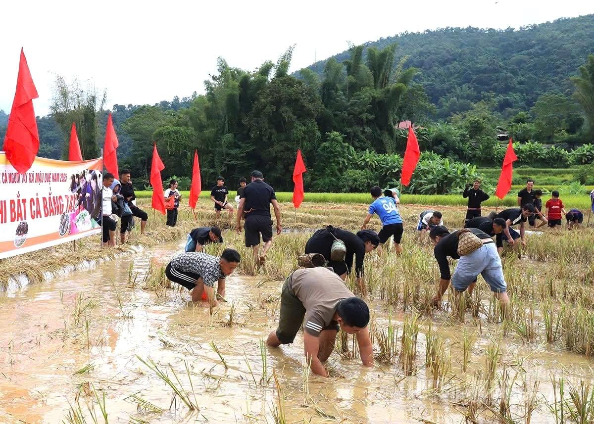 Nghệ nhân làng nghề mang di sản vào lớp học