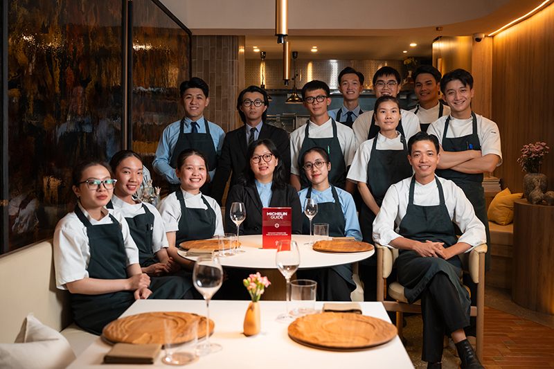 Đầu bếp Việt đưa ẩm thực truyền thống vào fine dining đương đại