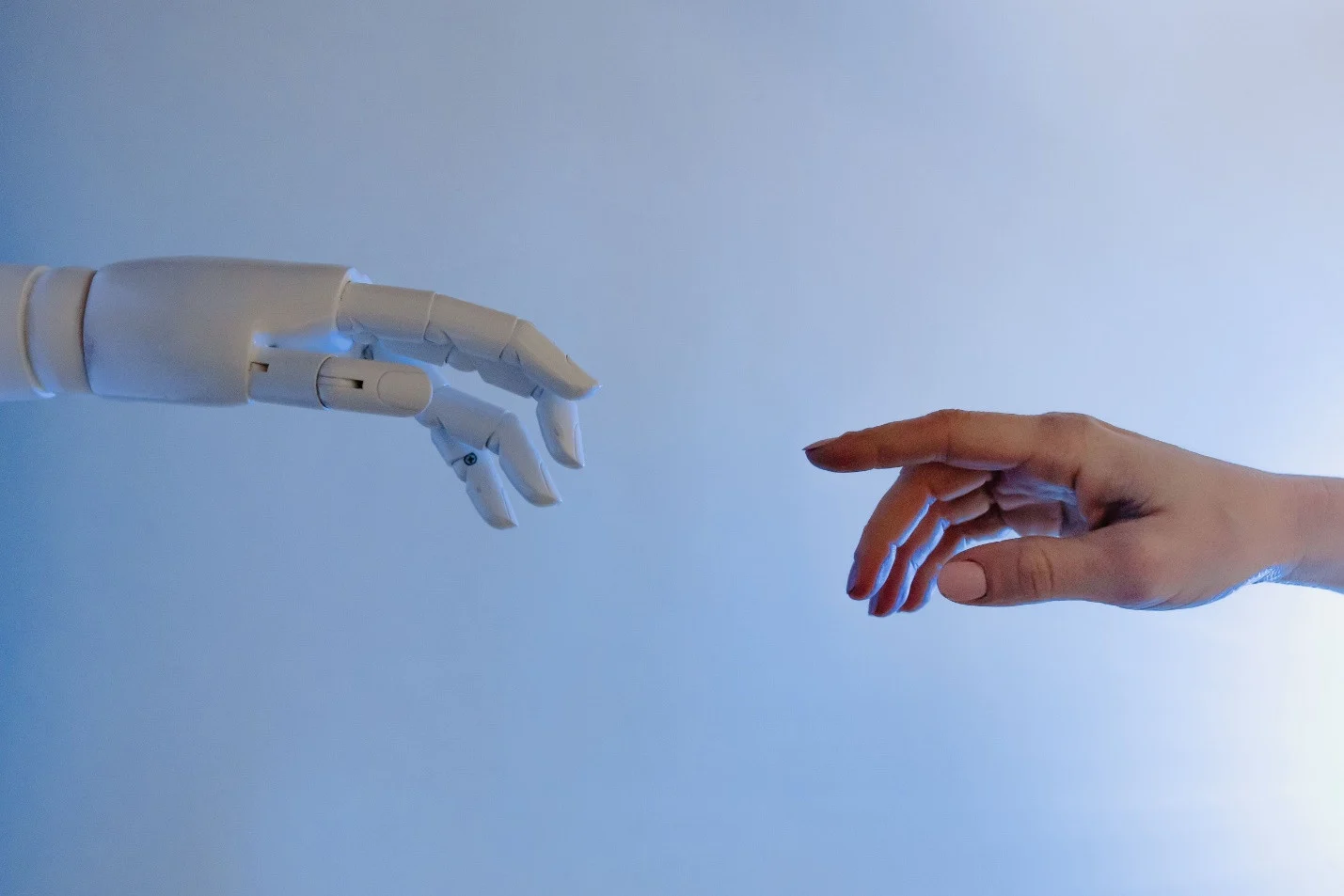 AI Không Chỉ Là Công Cụ: Khi Trí Tuệ Nhân Tạo Trở Thành Cộng Sự Tư Duy