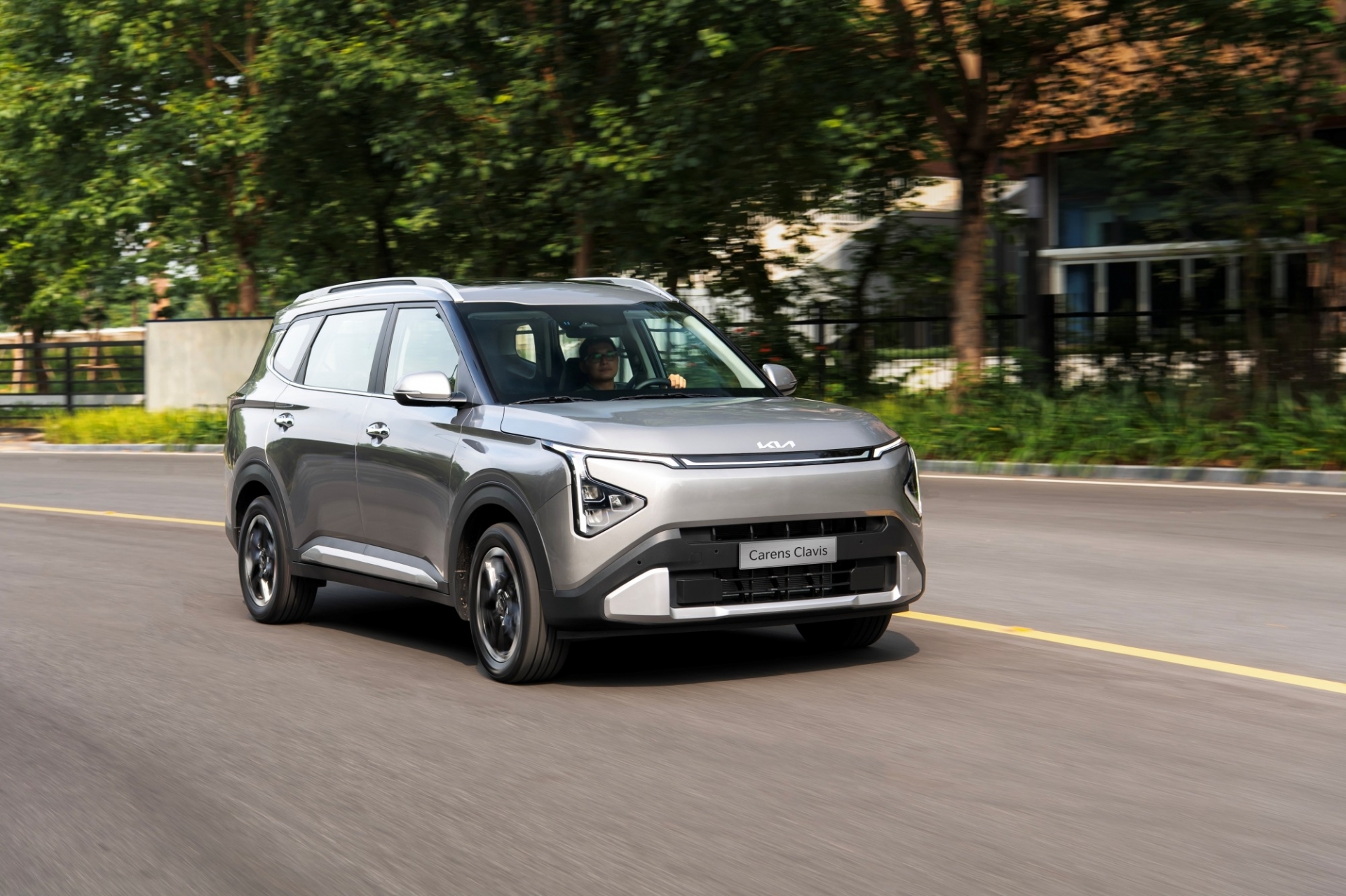 Chọn SUV hybrid cỡ lớn và bán tải EREV phù hợp ngân sách