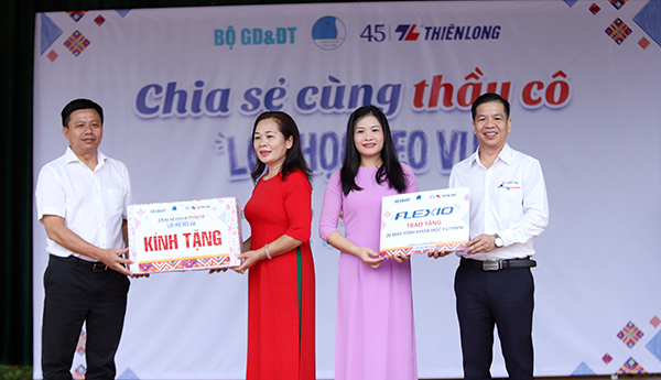 “Lớp học reo vui”: Khi trường học vùng cao bừng sáng niềm vui học tập