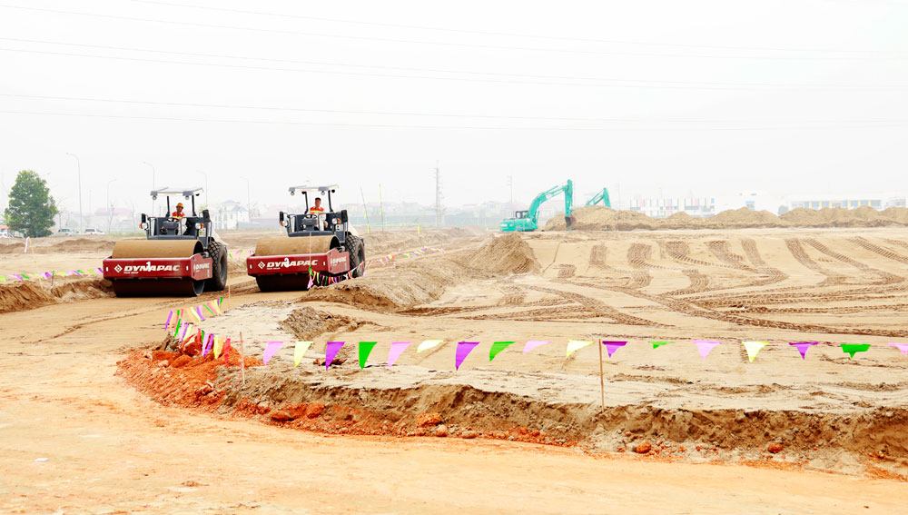 Sân bay Gia Bình: Tái định cư tăng tốc, đất san lấp vào cuộc