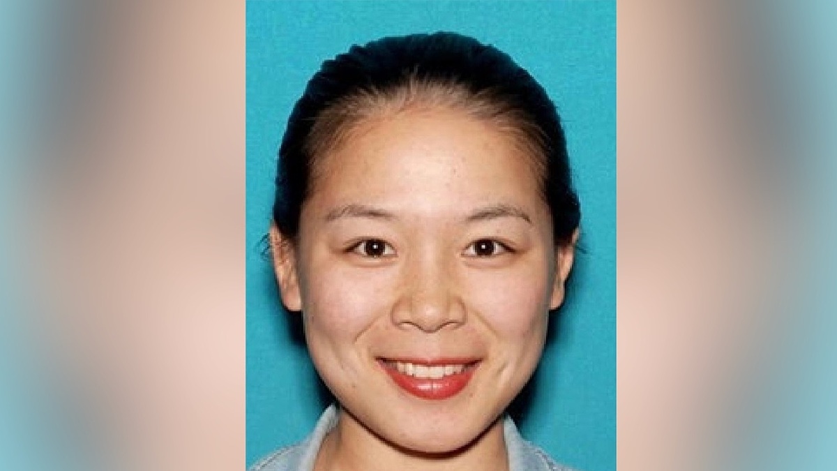 FBI bắt đặc vụ Trung Quốc ở LAX và lời cảnh báo cho an ninh Mỹ