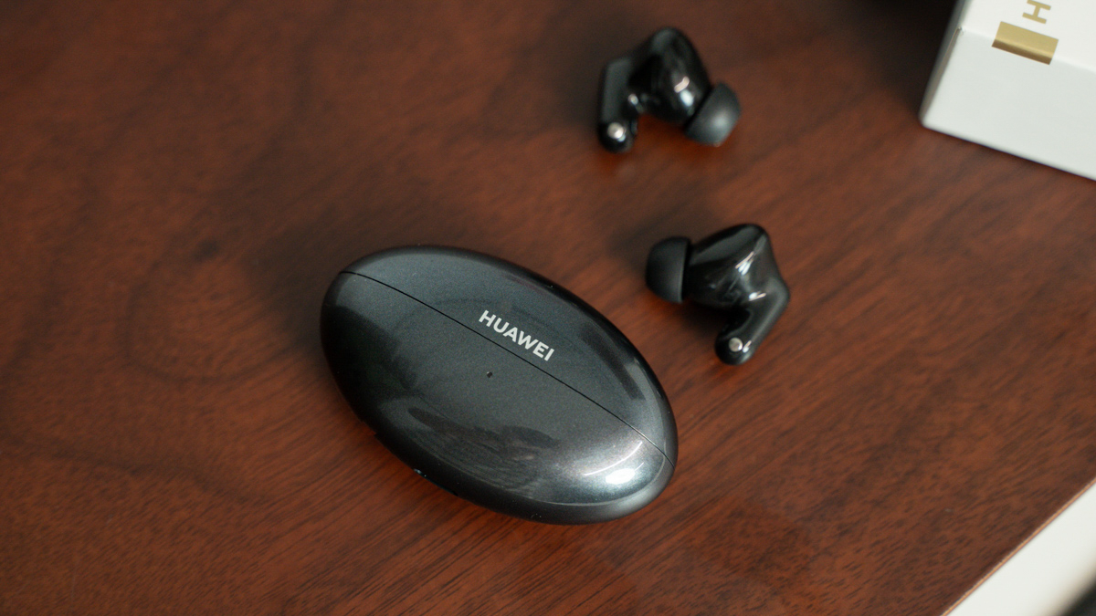 HUAWEI FreeBuds Neo: Tai nghe nhẹ, bass dày với thiết kế độc lạ