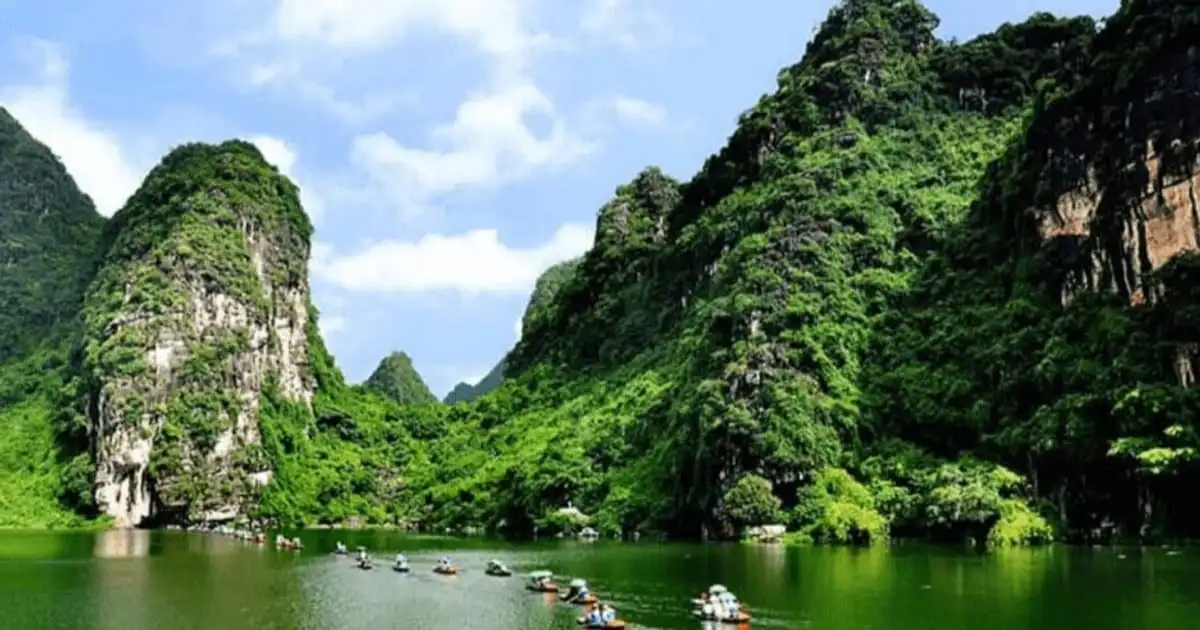 Ninh Bình và Khánh Hòa đua thành phố trực thuộc Trung ương