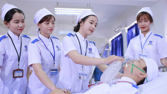AI trong điều dưỡng Việt Nam: Cơ phó hành chính, không phải bác sĩ trưởng