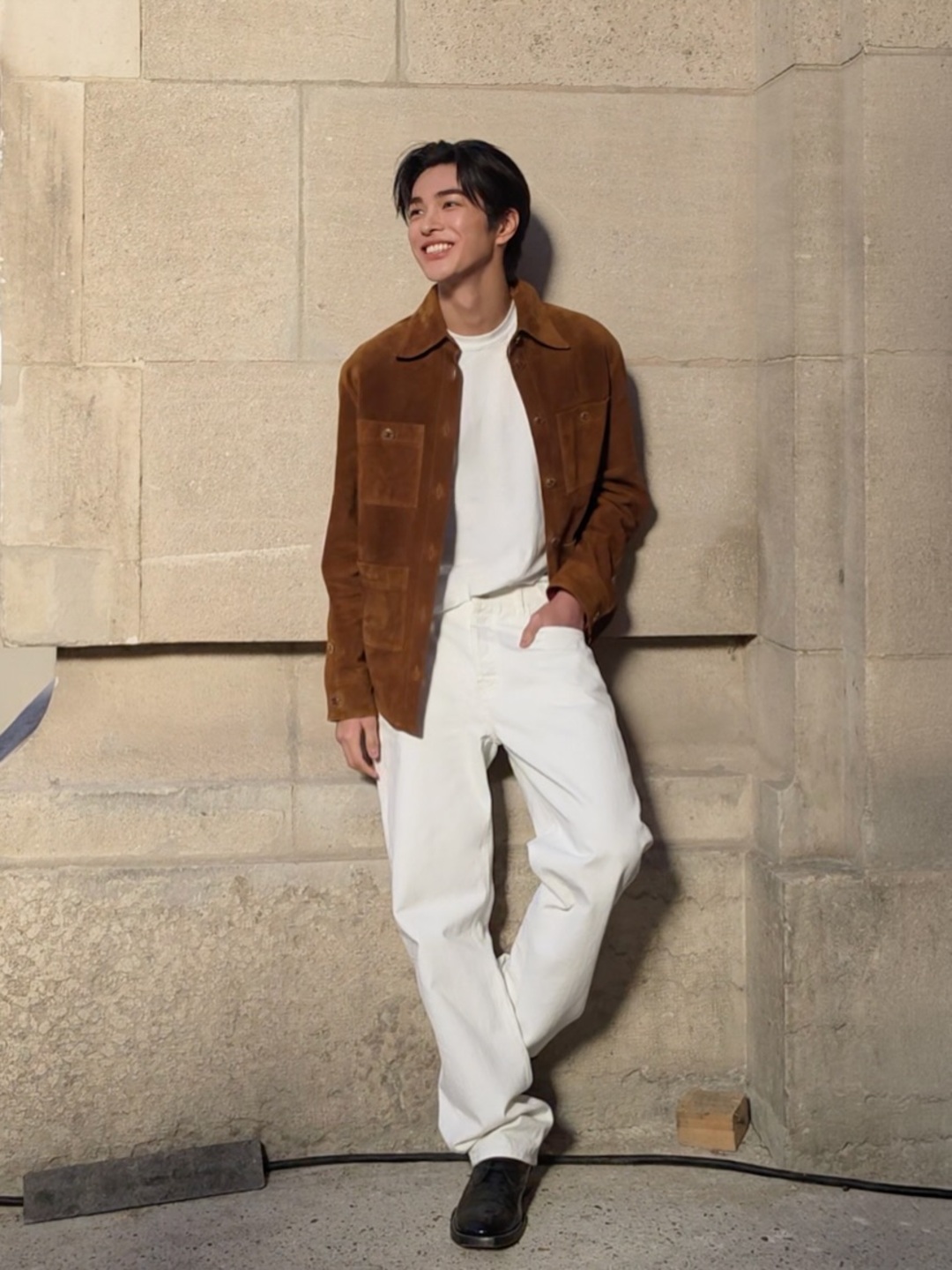 Keonho (CORTIS) tỏa sáng một mình tại show Chanel