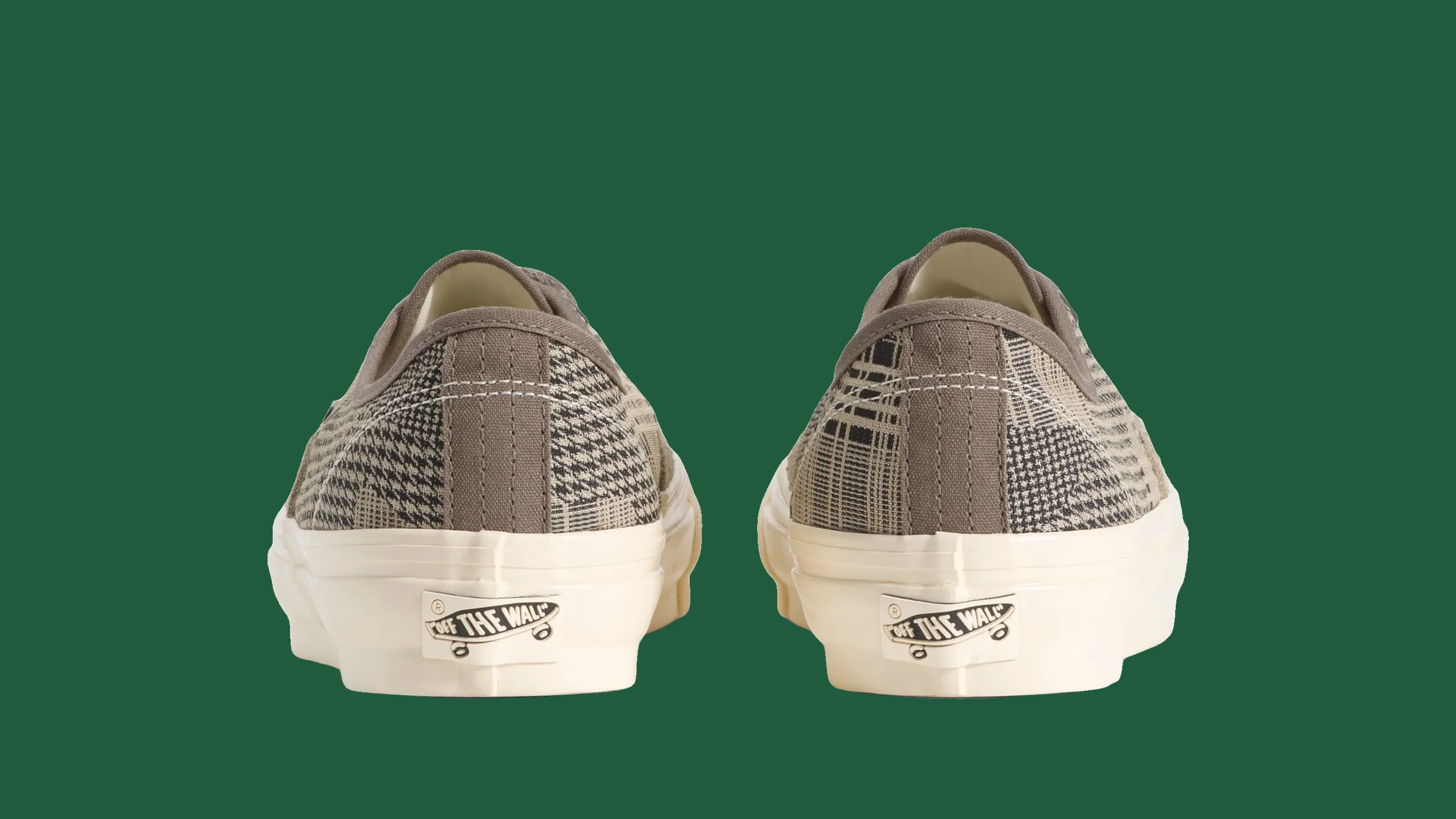 Vans Authentic và Nike Retro: bảng màu mùa thu cho huyền thoại sneaker