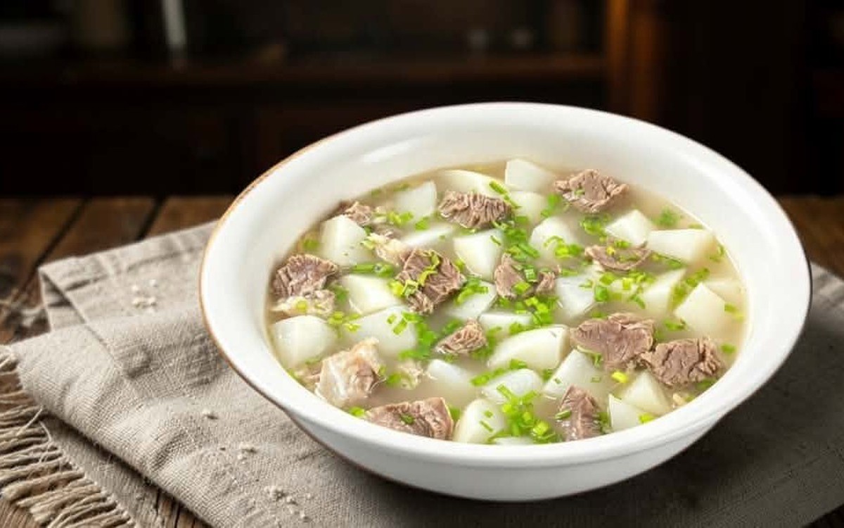 8 công thức nấu canh dễ mà ngon tuyệt vời cho bữa cơm gia đình
