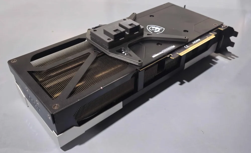 RTX 5090 Cổng Nguồn Nóng Chảy: Có Nên Làm Theo Modder?