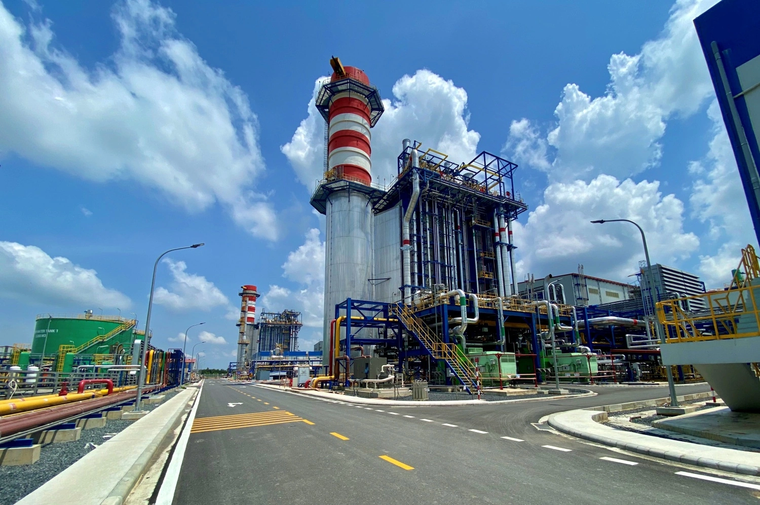 Chỉ một dự án LNG bám tiến độ: hồi chuông cảnh báo cho an ninh năng lượng 2030