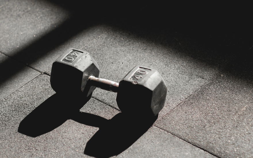 Tập gym an toàn với bệnh mãn tính: Hướng dẫn cho người COPD và tiểu đường
