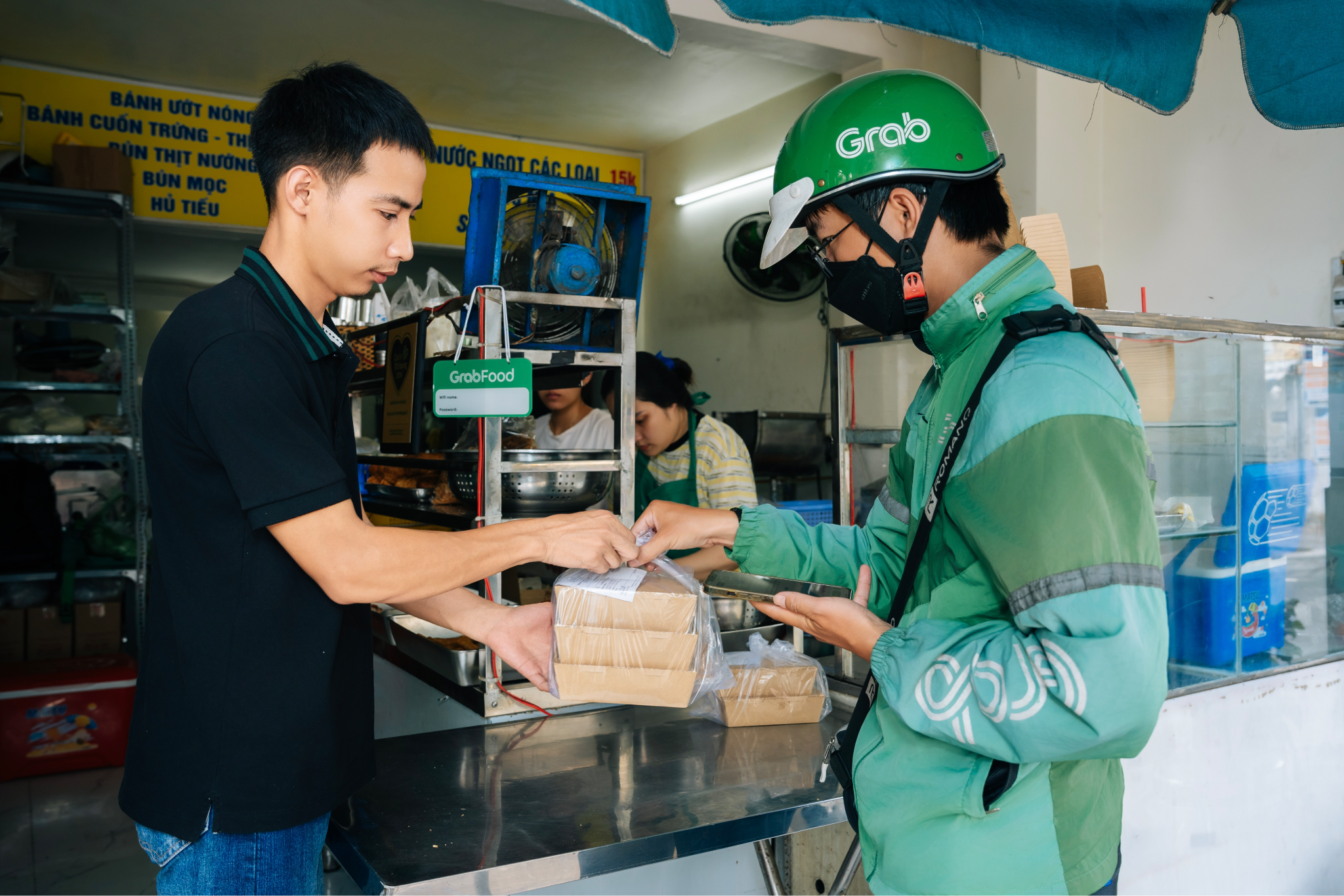Nền tảng giao đồ ăn tự động lập hóa đơn: Gỡ nút thắt giấy tờ cho chủ quán nhỏ