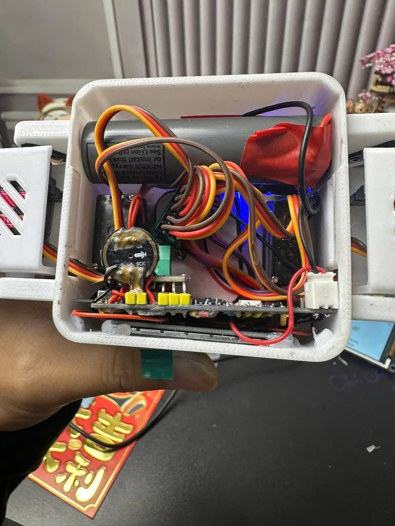 Từ dây đồng và ESP32 đến robot chuyển động: cú bùng nổ mới của cộng đồng DIY Việt