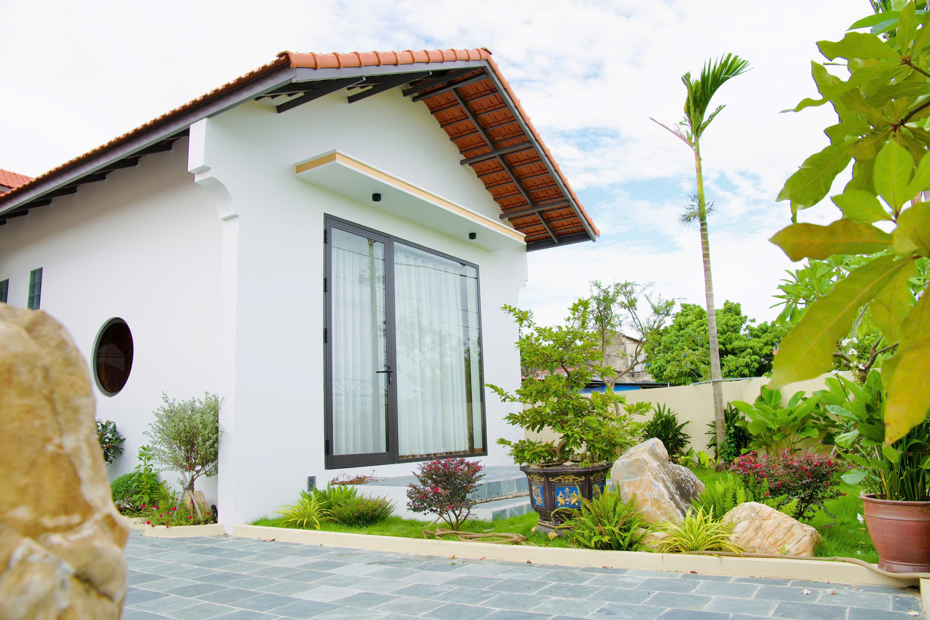 Con cái cải tạo nhà cũ thành không gian an dưỡng cho bố mẹ già