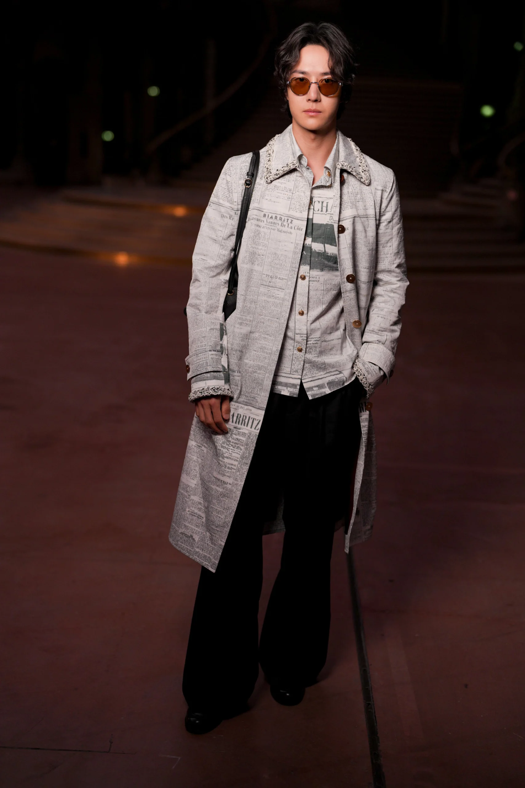 Họa tiết báo in Chanel và cuộc chơi menswear của sao nam