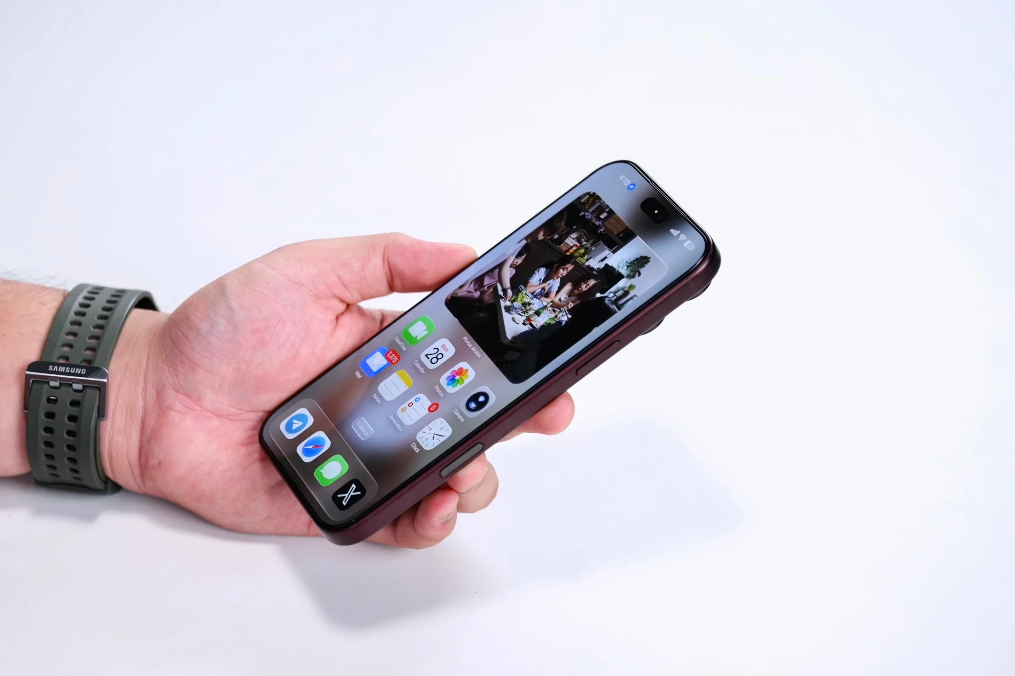 iPhone 18 Pro có cần ốp và kính cường lực ngay khi mua?