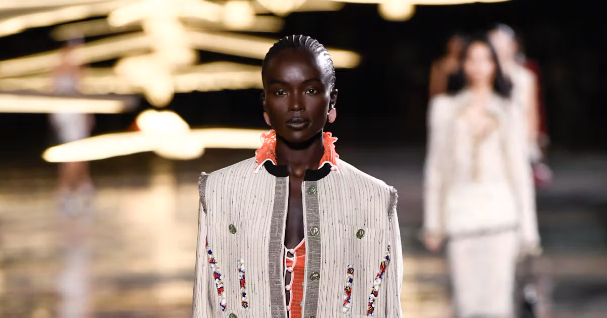 Matthieu Blazy Giải Phóng Chanel: Từ Mã Di Sản Cô Cô Đến Tự Do Xuân Hè