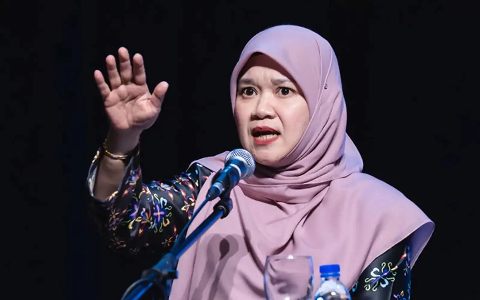 Hukuman Rotan di Sekolah: Siapa Berkuasa, Apa Hadnya?