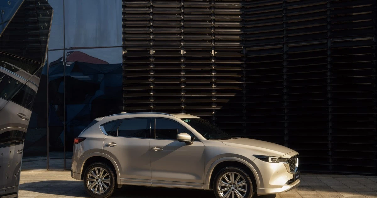 Mazda CX-5 chạm đáy giá: SUV cỡ C xuống ngang tầm xe hạng B