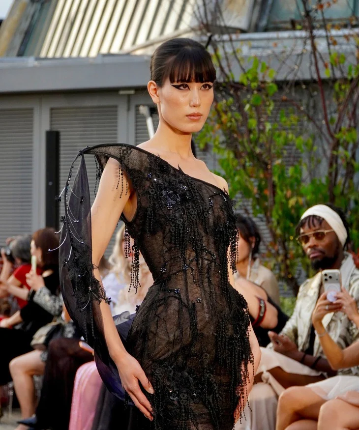 Nhà thiết kế Việt Nam chinh phục sàn diễn Paris Fashion Week