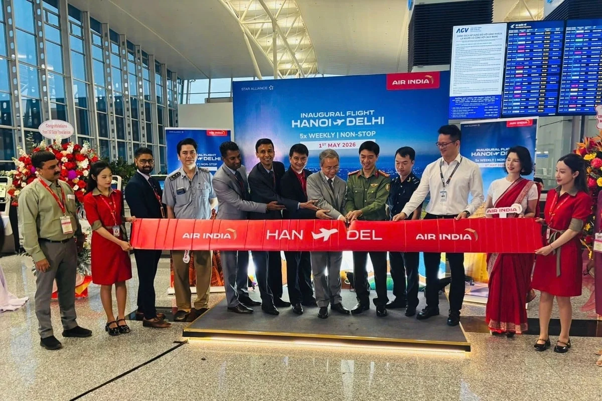 Hãng hàng không nước ngoài tăng tốc tại Việt Nam: Cơ hội và sức ép