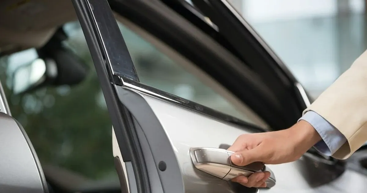 Xe điện có thực sự rẻ hơn xe xăng nếu tính đủ chi phí?