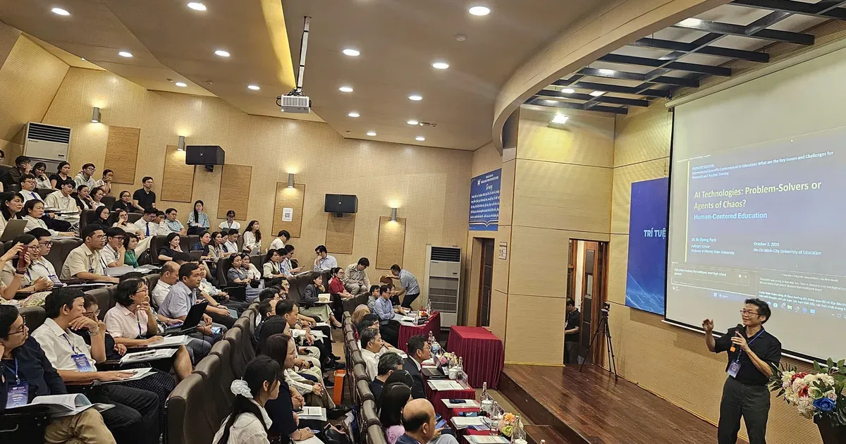 Chuẩn hóa năng lực AI cho giáo viên: từ công cụ đến bài học thông minh