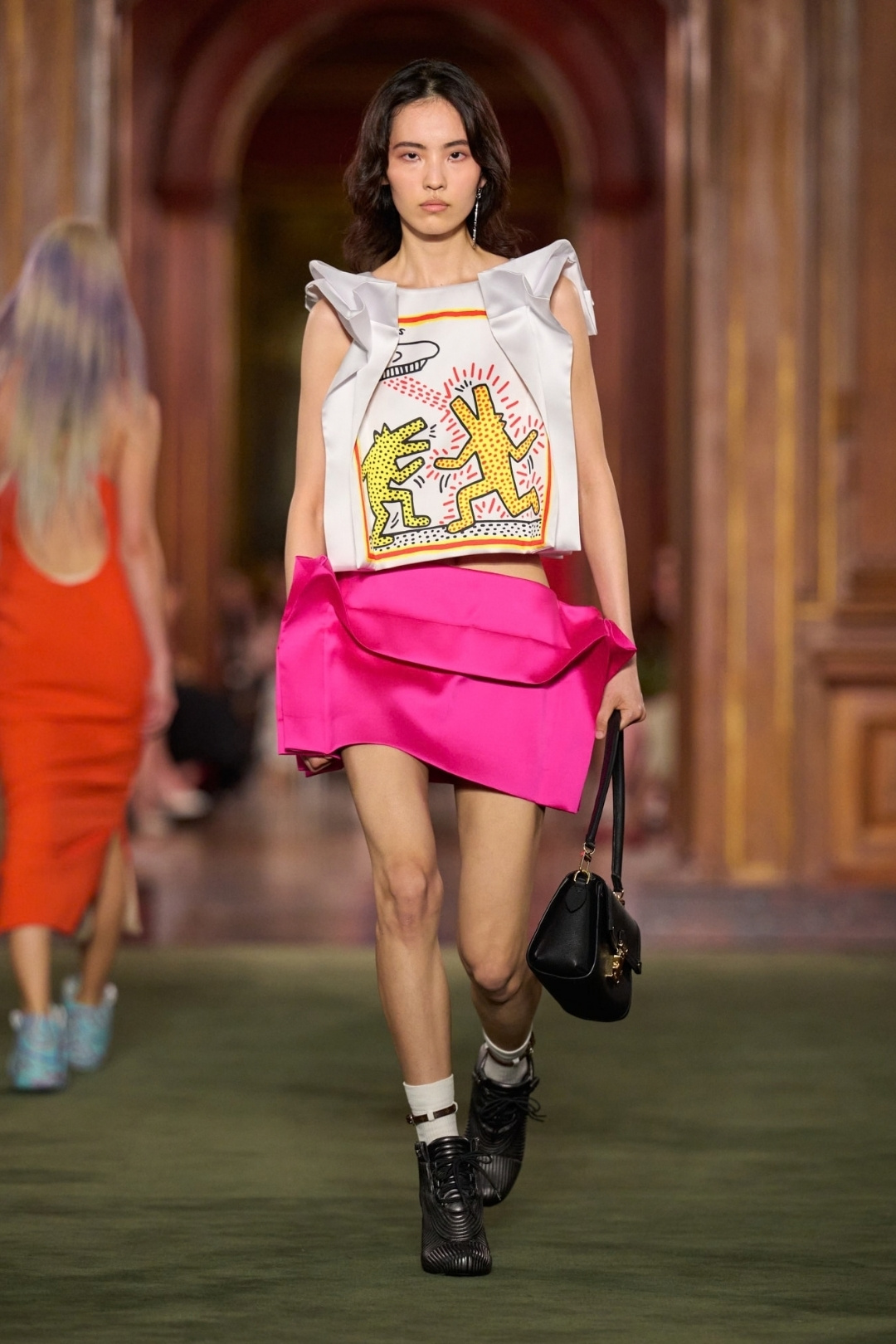 Louis Vuitton và bước nhảy Cosmic giữa pop art và tương lai