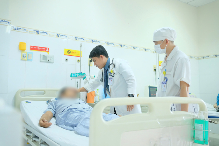 Nhận biết khó thở đột ngột và dấu hiệu nhồi máu cơ tim để cấp cứu kịp thời