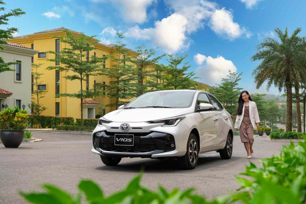 Toyota hybrid tăng gấp đôi: người mua đang chọn tiết kiệm xăng