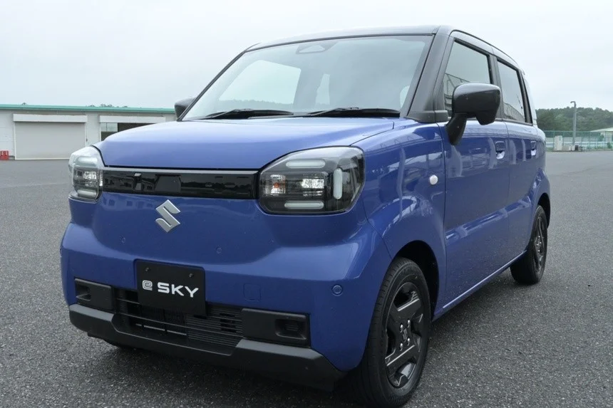 Suzuki E-Sky: quân bài kei-car điện thách thức BYD và VinFast