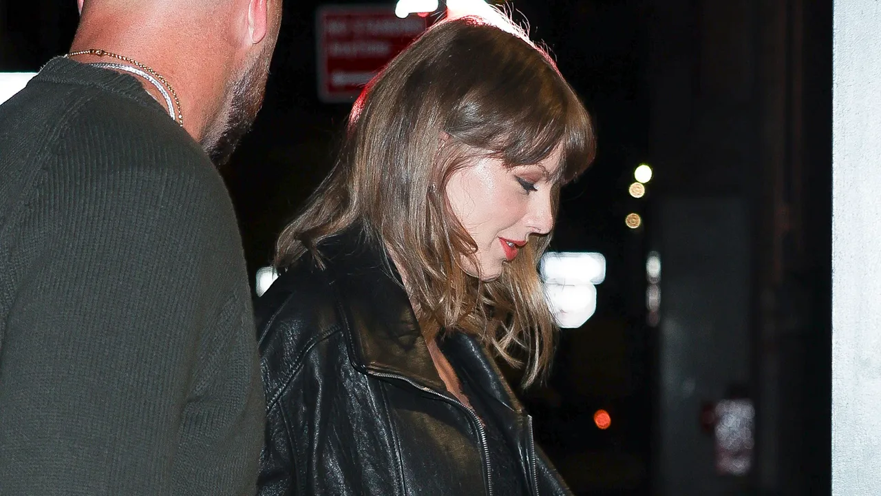 Taylor Swift và Dakota Johnson: Khi bạn thân đồng điệu phong cách thu