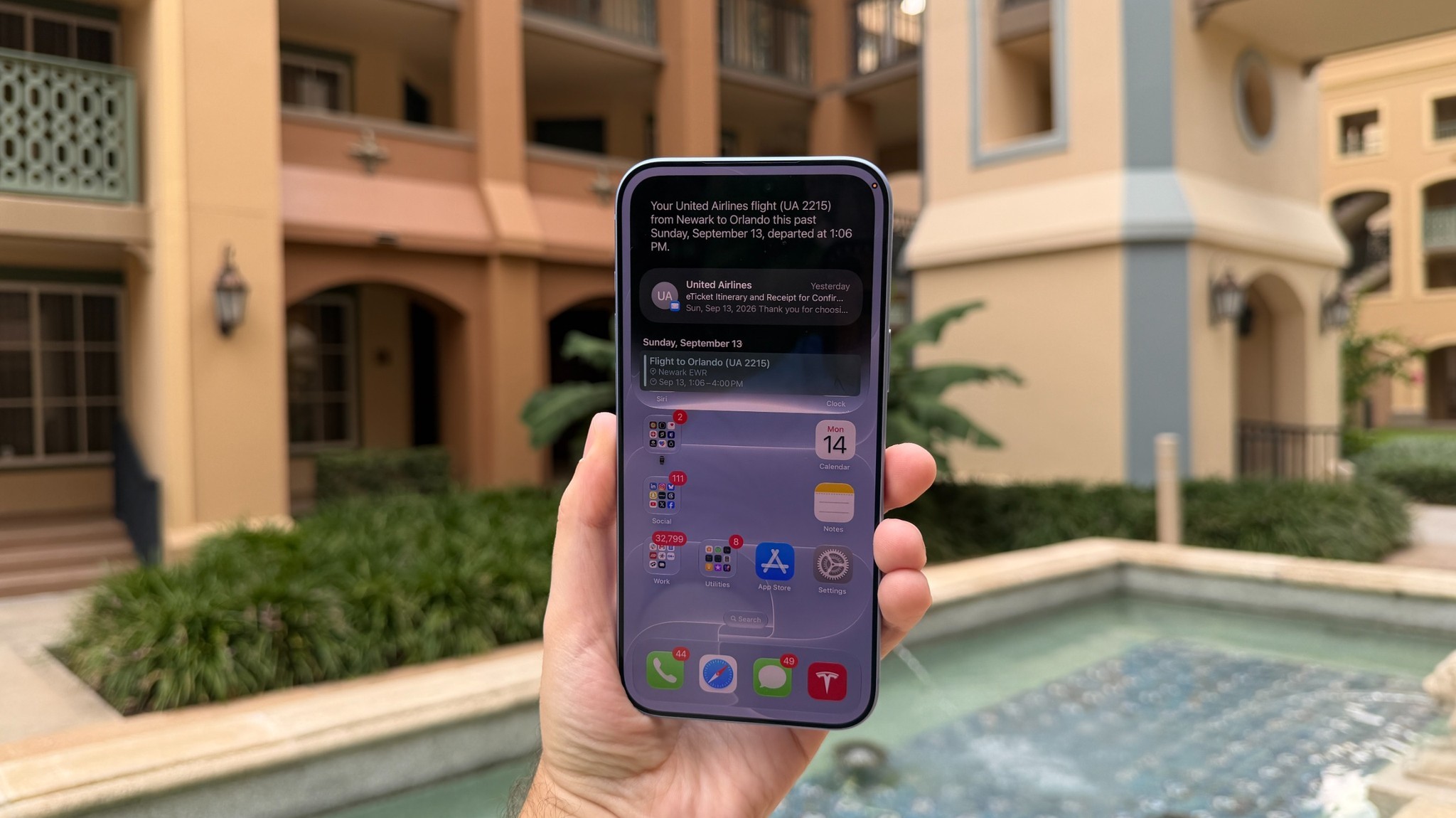 Siri AI hiểu tiếng Việt nhưng người dùng vẫn phải nói tiếng Anh