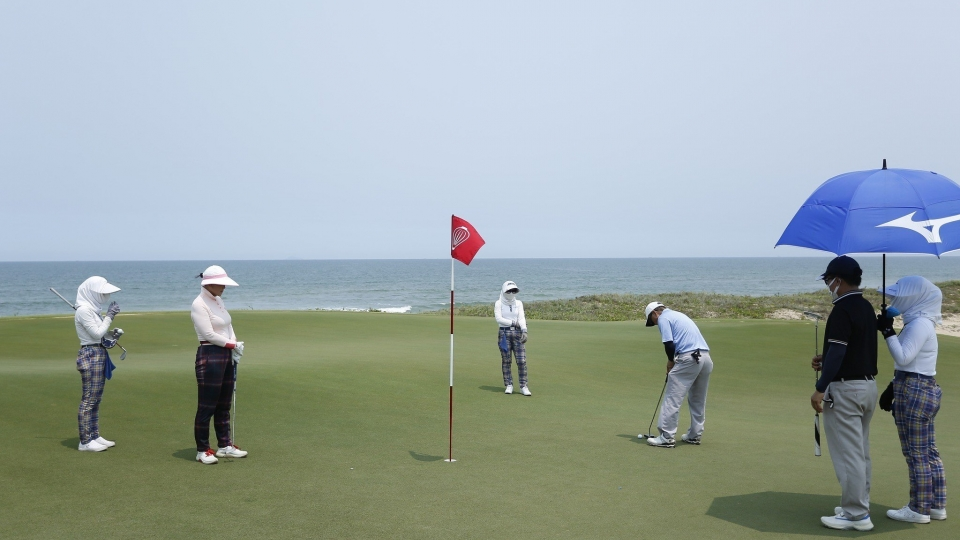 Sân golf Việt Nam thu hút du khách quốc tế: Điều gì làm nên sức hút?