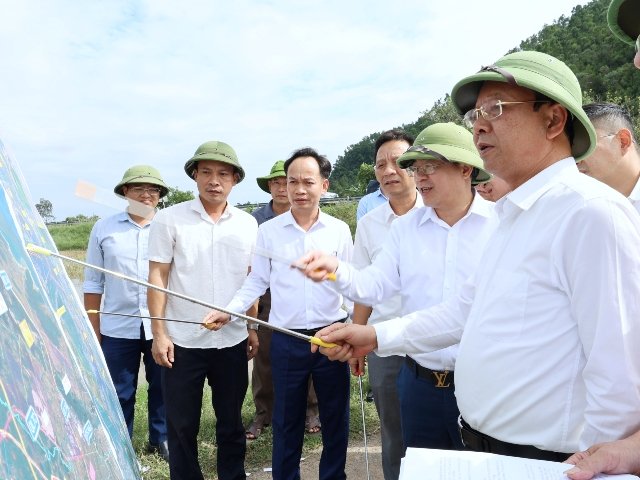 Giải ngân vốn đầu tư công chậm: Điểm nghẽn và bài toán trách nhiệm